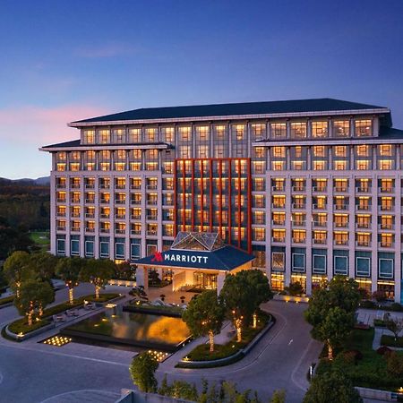 Wuxi Marriott Hotel Lihu Lake Dış mekan fotoğraf